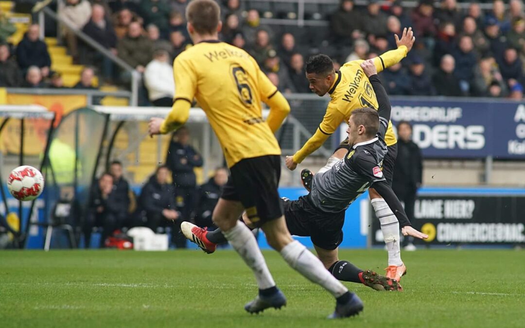 NAC Breda haalt op eigen veld hard uit tegen Roda JC