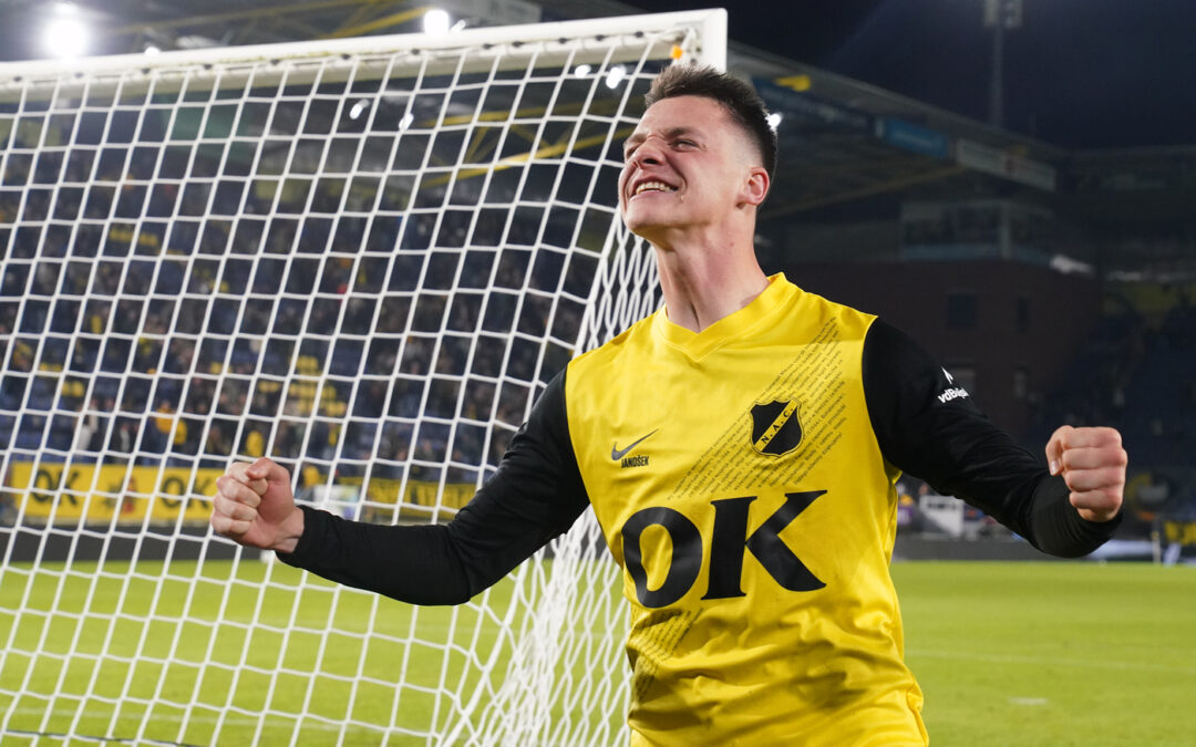 Invaller Dominik Janošek loodst tiental van NAC Breda voorbij NEC