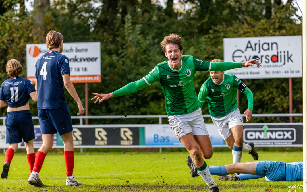 Lars Roelands zet De Roosberg in vuur en vlam na laat doelpunt