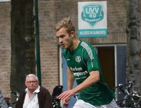 Almkerk slaat toe en strikt goalgetter Jonathan van Eerd