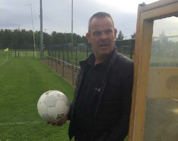 Trainer Meindert Dijkstra is weg bij lijdend Boeimeer